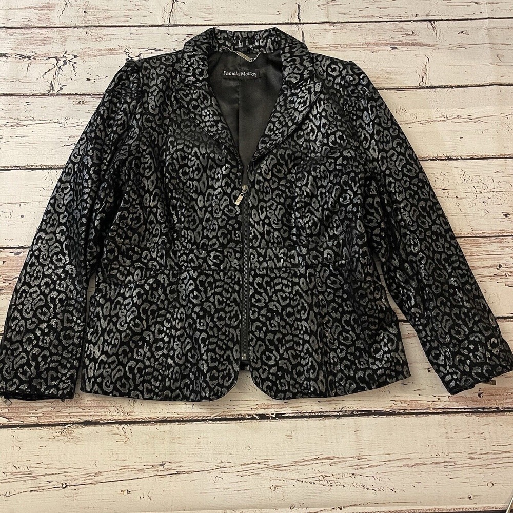 Pamela McCoy Women's Large Black Silver Leopard Print Collared Leather Jacket